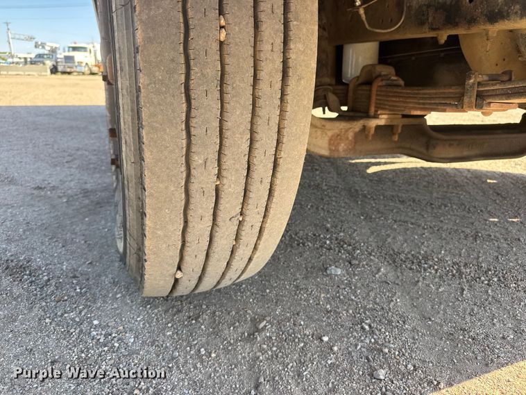 image for item NA9365 1997 International 4700 dump truck