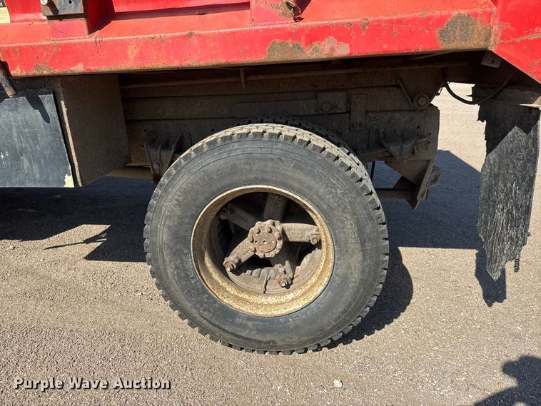 image for item NA9365 1997 International 4700 dump truck