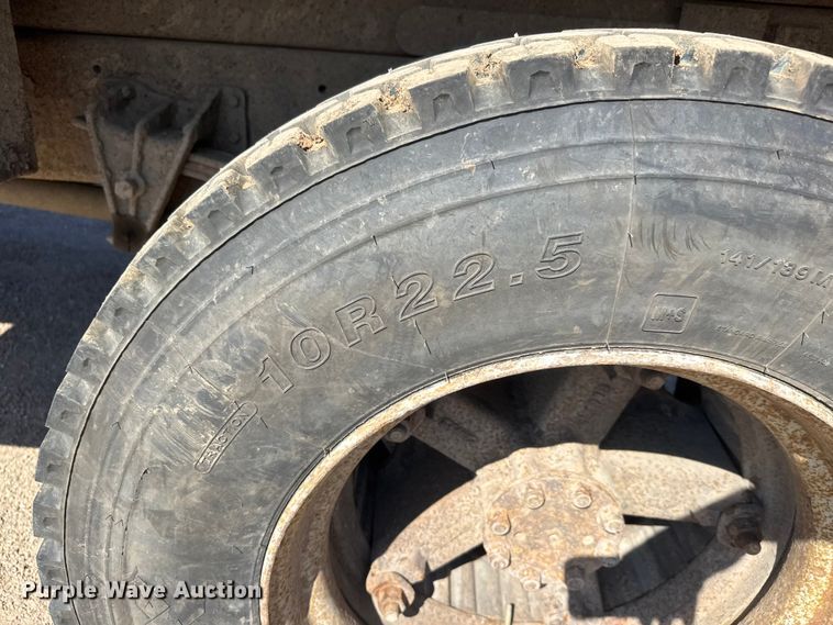 image for item NA9365 1997 International 4700 dump truck