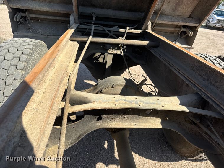 image for item NA9365 1997 International 4700 dump truck