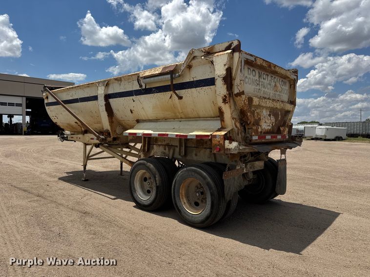 image for item NA9368 2001 Ranch end dump trailer