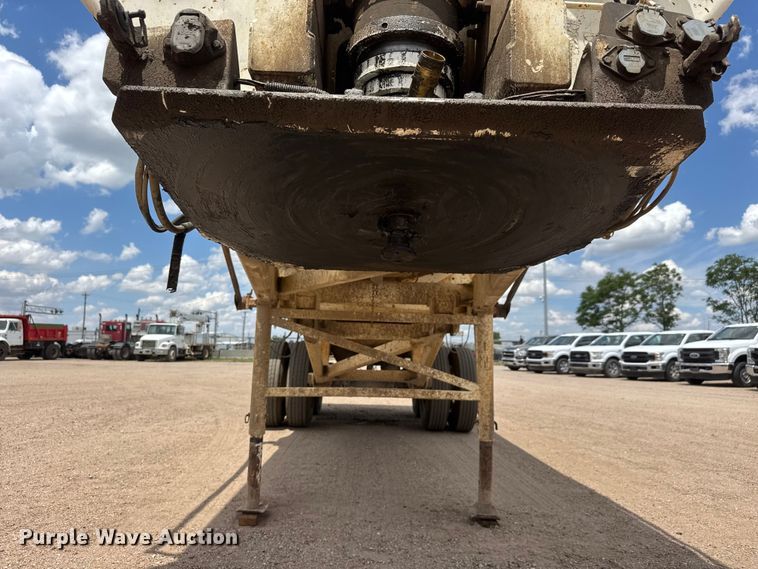 image for item NA9372 2001 Ranch end dump trailer