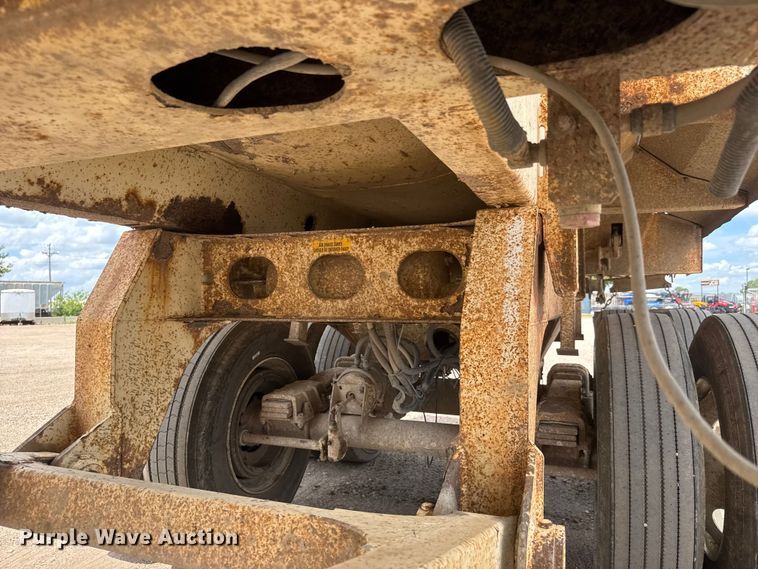 image for item NA9372 2001 Ranch end dump trailer