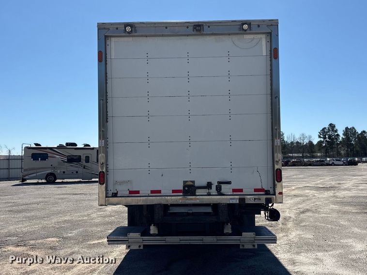 image for item YA1868 2019 Hino box truck