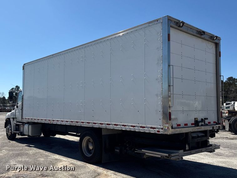 image for item YA1868 2019 Hino box truck
