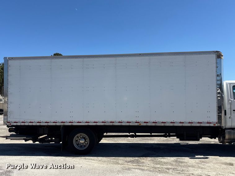 image for item YA1868 2019 Hino box truck