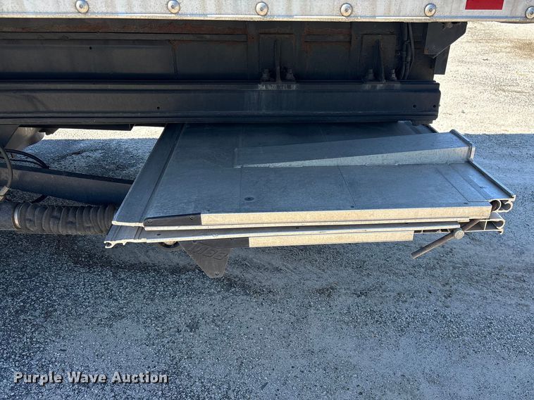 image for item YA1868 2019 Hino box truck