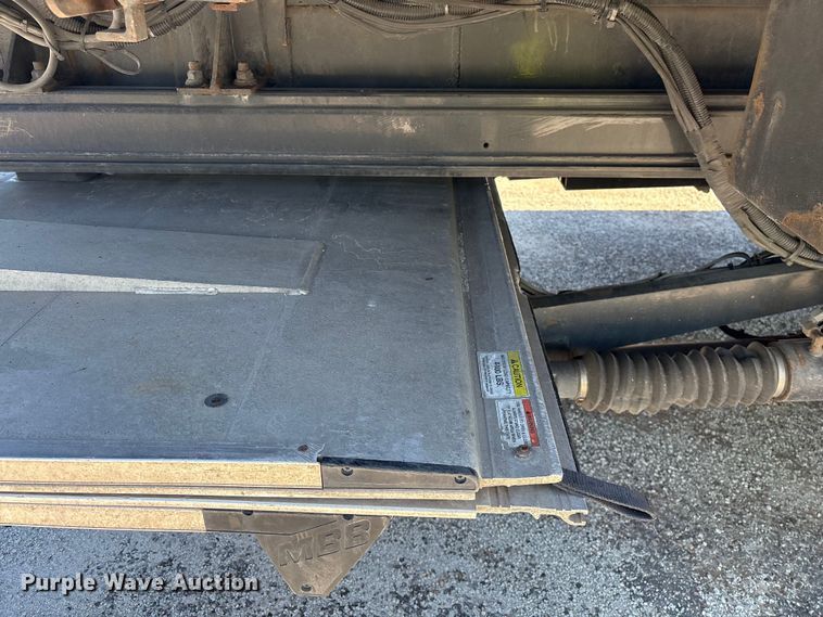 image for item YA1868 2019 Hino box truck