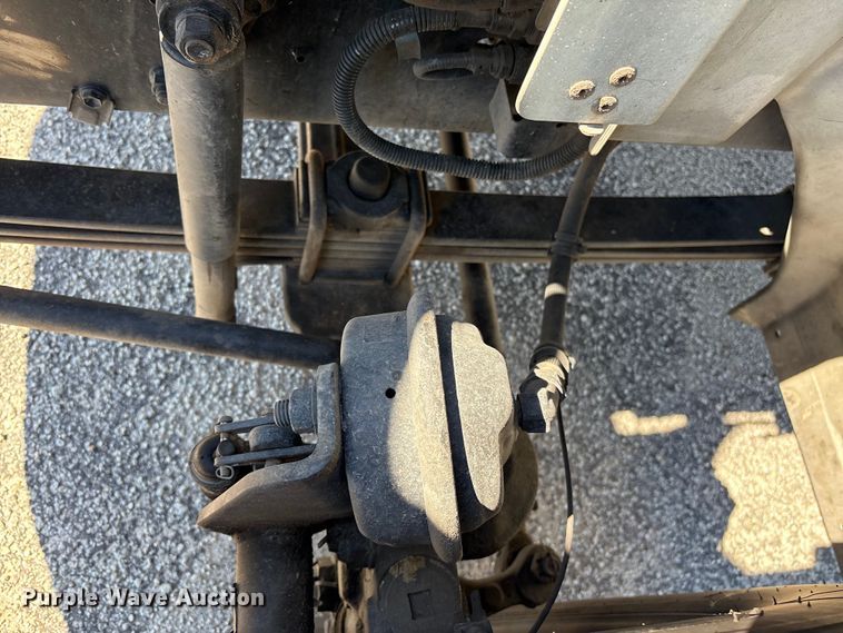 image for item YA1868 2019 Hino box truck