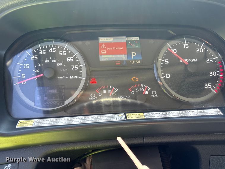 image for item YA1868 2019 Hino box truck