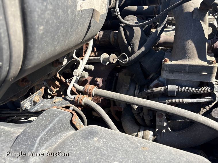 image for item YA1868 2019 Hino box truck