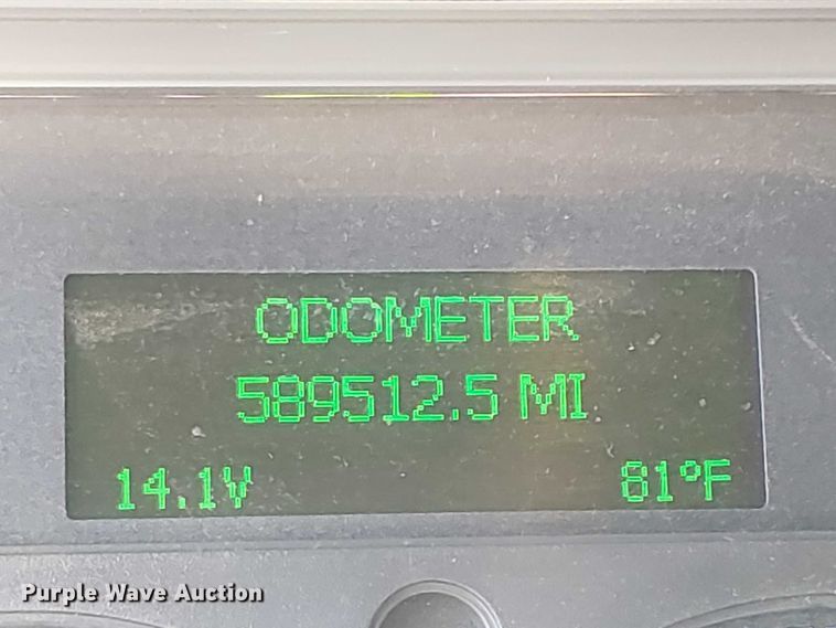 image for item YA2233 2019 Freightliner Cascadia semi truck