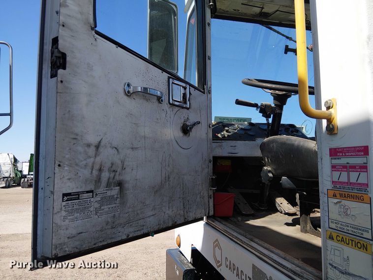 image for item YA2531 2015 Capacity TJ5000 yard truck