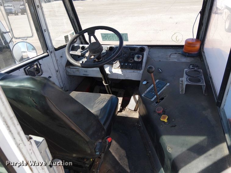 image for item YA2531 2015 Capacity TJ5000 yard truck