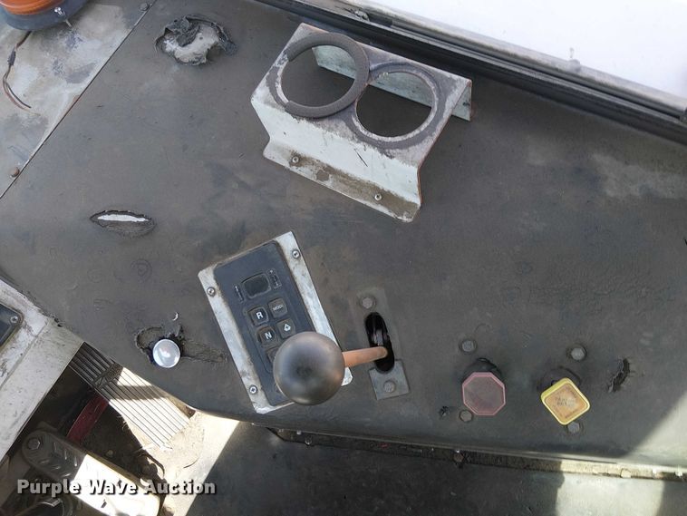 image for item YA2531 2015 Capacity TJ5000 yard truck