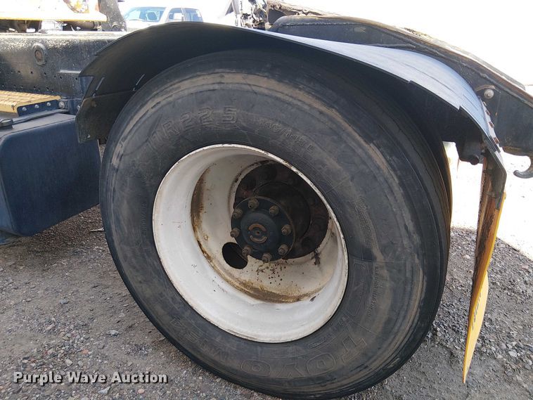 image for item YA2531 2015 Capacity TJ5000 yard truck