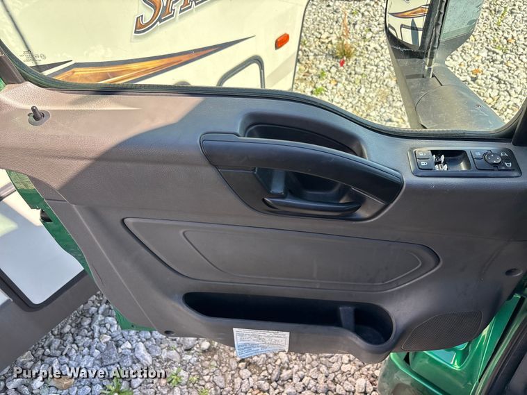 image for item YA2580 2019 International LT625 semi truck