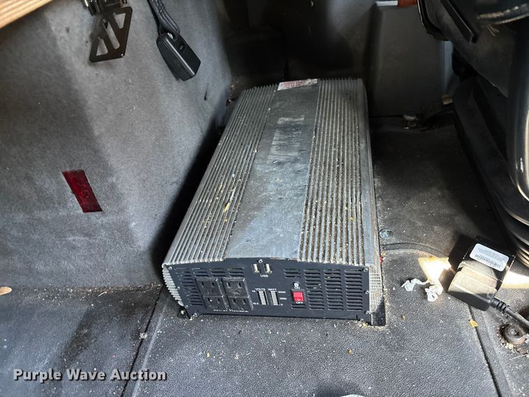image for item YA2580 2019 International LT625 semi truck