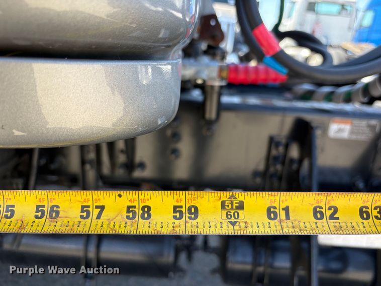 image for item YA2621 2019 Freightliner Cascadia semi truck