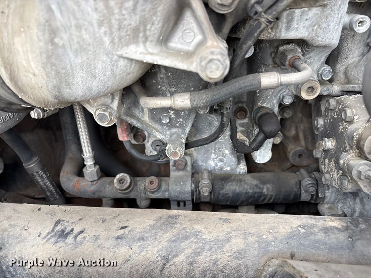 image for item YA2663 2019 International LT625 semi truck