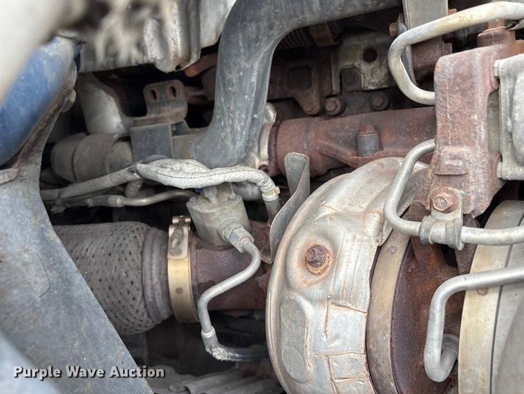 image for item YA2663 2019 International LT625 semi truck
