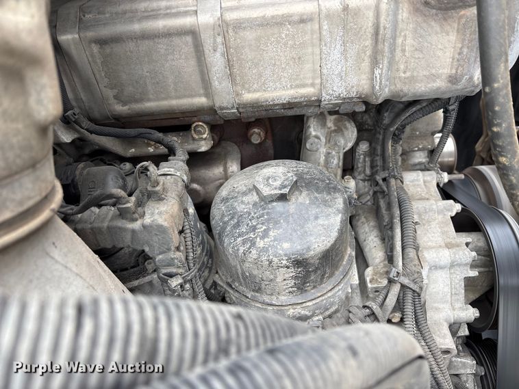 image for item YA2663 2019 International LT625 semi truck