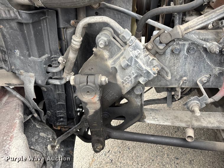 image for item YA2663 2019 International LT625 semi truck
