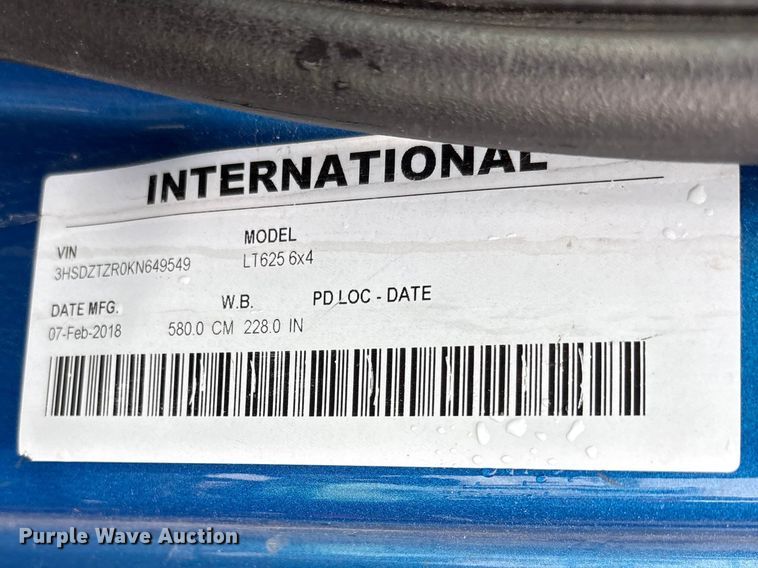 image for item YA2663 2019 International LT625 semi truck