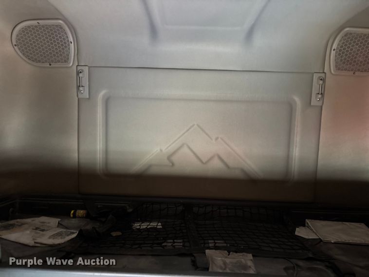 image for item YA2671 2019 Freightliner Cascadia semi truck
