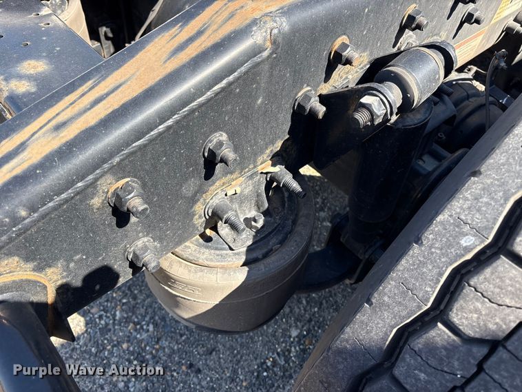 image for item YA2768 2021 Freightliner Cascadia semi truck