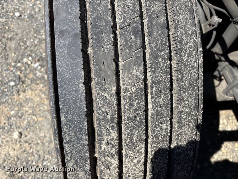 image for item YA2768 2021 Freightliner Cascadia semi truck