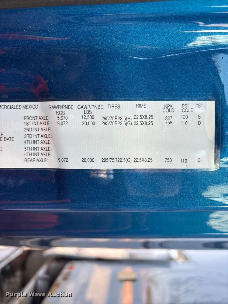 image for item YA2768 2021 Freightliner Cascadia semi truck