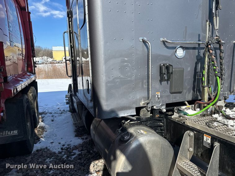 image for item YA2803 2026 Peterbilt 567 truck cab and chassis