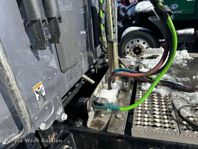 image for item YA2803 2026 Peterbilt 567 truck cab and chassis