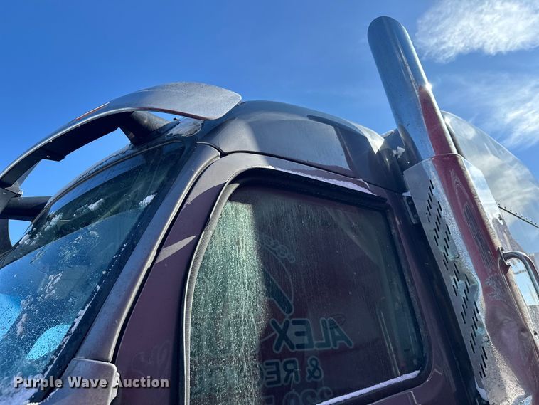 image for item YA2803 2026 Peterbilt 567 truck cab and chassis