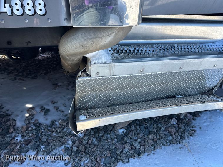 image for item YA2803 2026 Peterbilt 567 truck cab and chassis