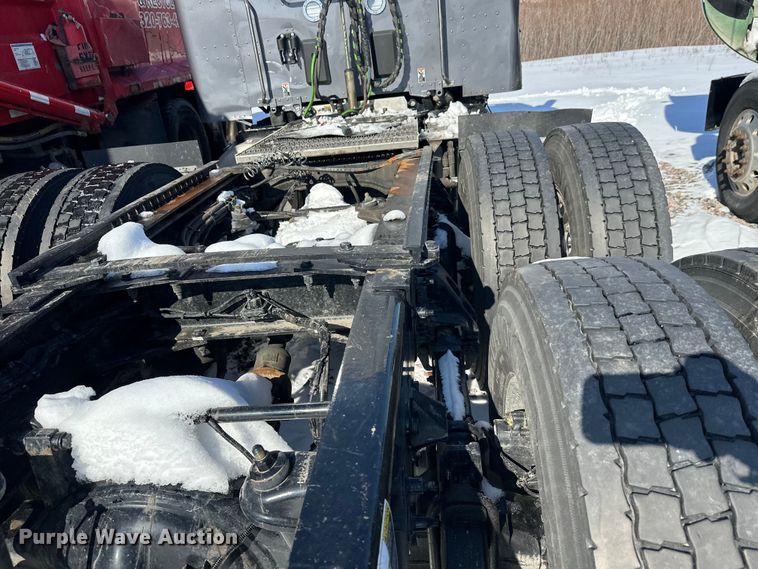 image for item YA2803 2026 Peterbilt 567 truck cab and chassis