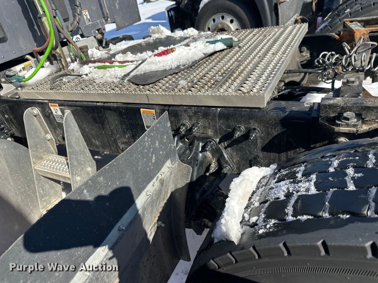 image for item YA2803 2026 Peterbilt 567 truck cab and chassis