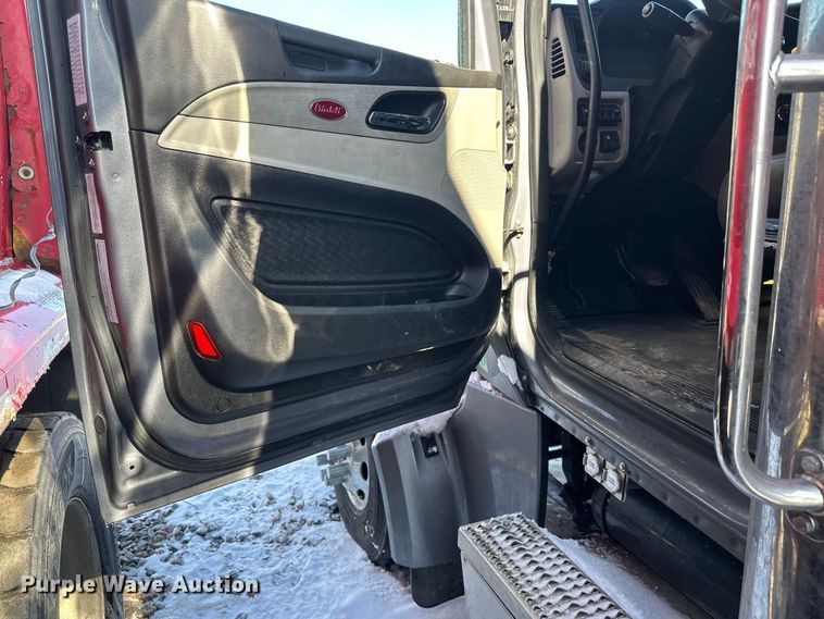 image for item YA2803 2026 Peterbilt 567 truck cab and chassis