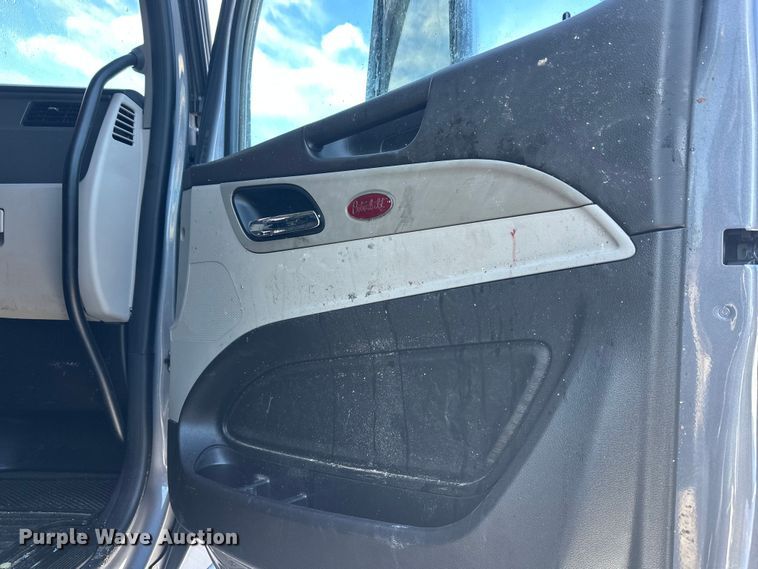 image for item YA2803 2026 Peterbilt 567 truck cab and chassis