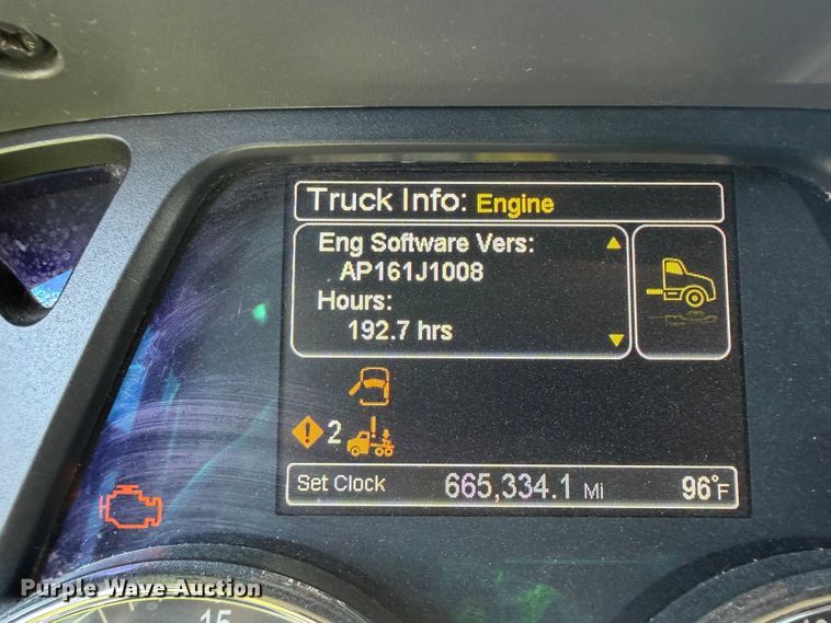 image for item YA2856 2019 Peterbilt 579 semi truck