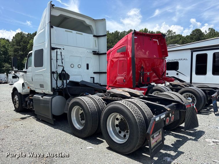 image for item YA2936 2020 International LT625 semi truck