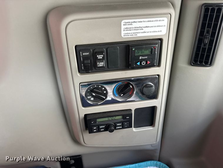 image for item YA2936 2020 International LT625 semi truck