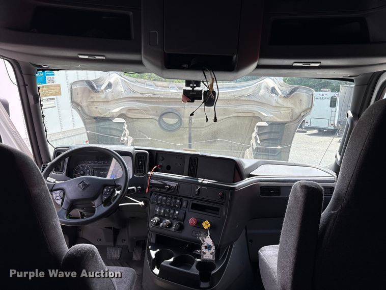 image for item YA2936 2020 International LT625 semi truck