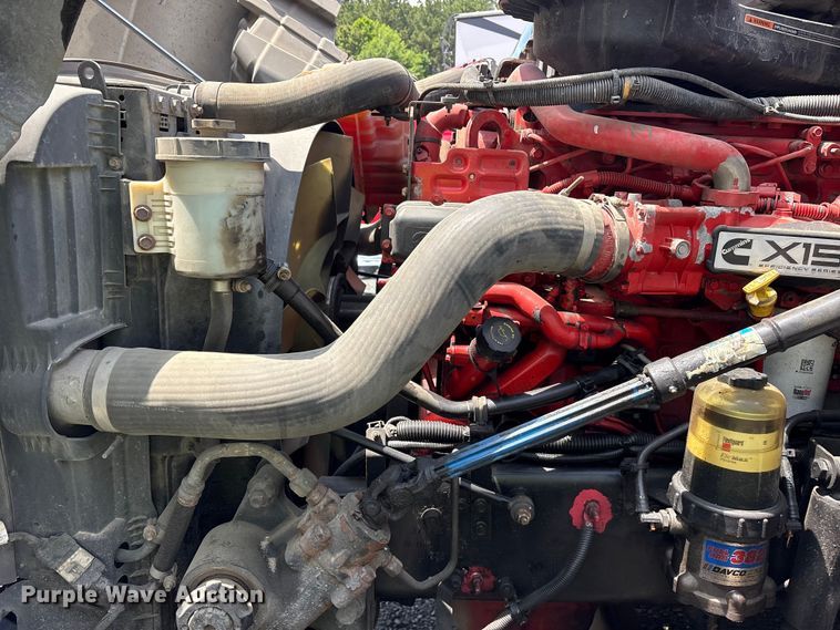 image for item YA2936 2020 International LT625 semi truck