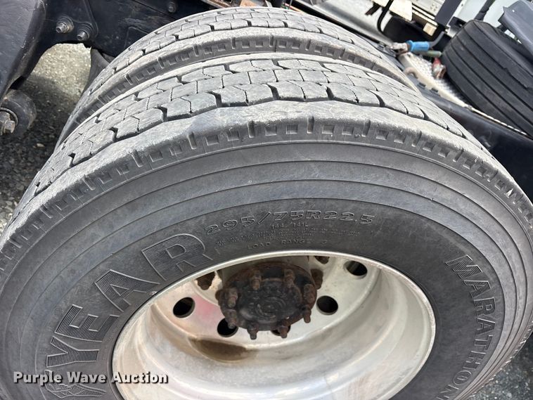 image for item YA2936 2020 International LT625 semi truck