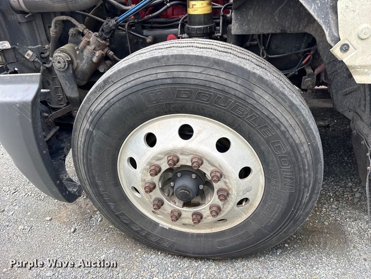 image for item YA2936 2020 International LT625 semi truck