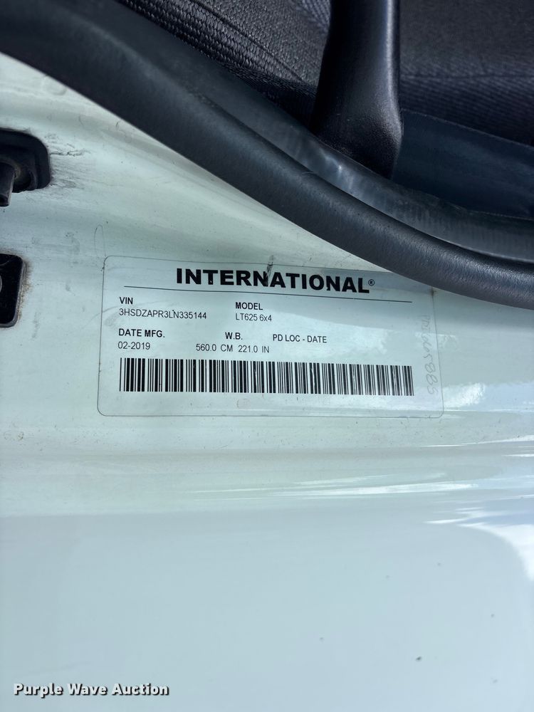 image for item YA2936 2020 International LT625 semi truck