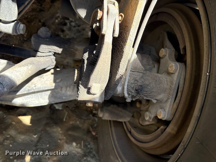 image for item YA2948 2018 Freightliner Cascadia semi truck