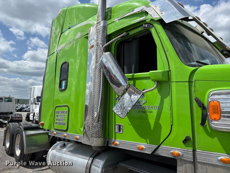 image for item YA3138 2020 Freightliner Coronado glider kit semi truck